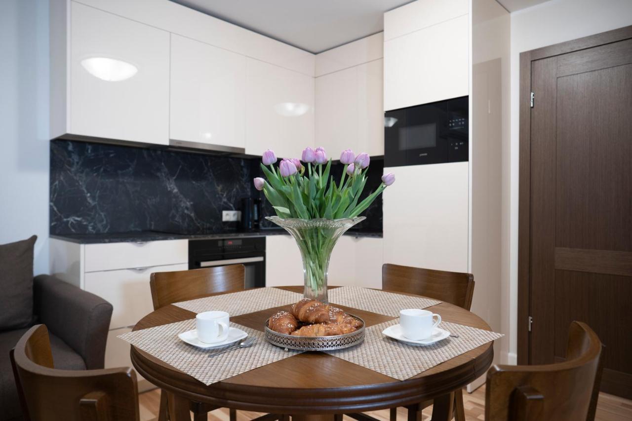 Acacia Apartment *